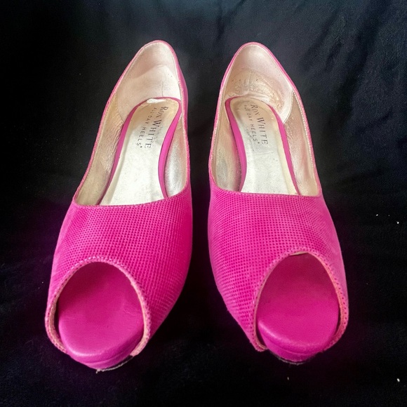 Ron White Shoes platform peep toe heels, bright pink - Picture 4 of 7